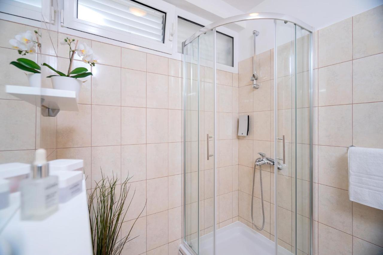 Novak Guesthouse - Zf Hvar Hvar Town Luaran gambar