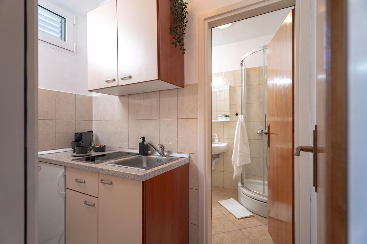 Novak Guesthouse - Zf Hvar Hvar Town Luaran gambar