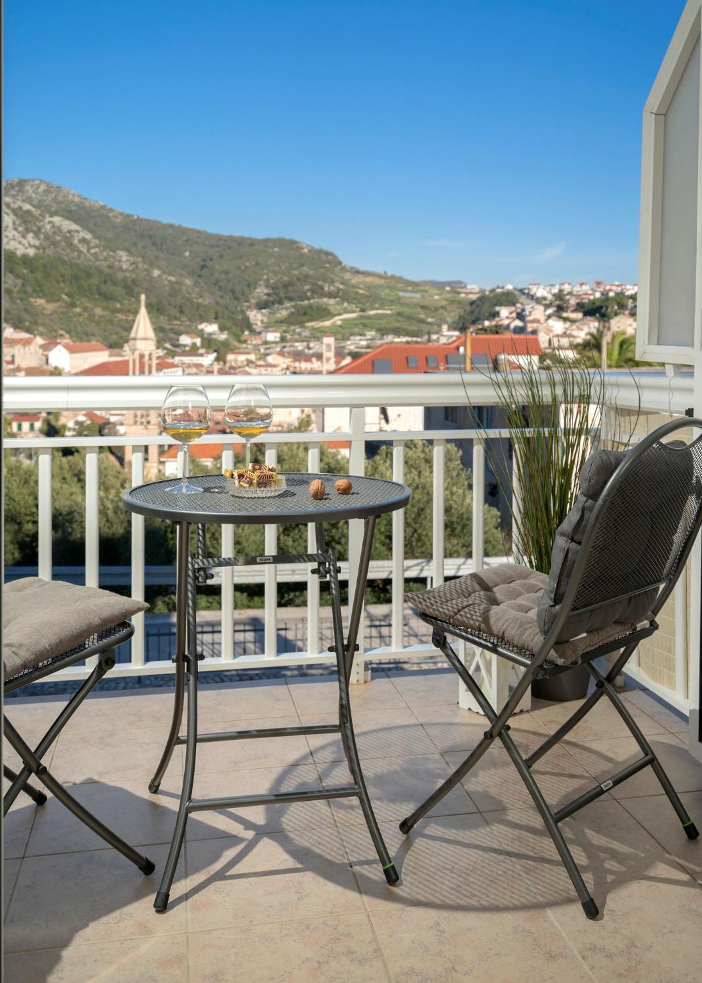 Novak Guesthouse - Zf Hvar Hvar Town Luaran gambar